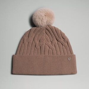 Lululemon Women's Cable Knit Pom Beanie / ONE SIZE / Color Taupetastic / NEW
